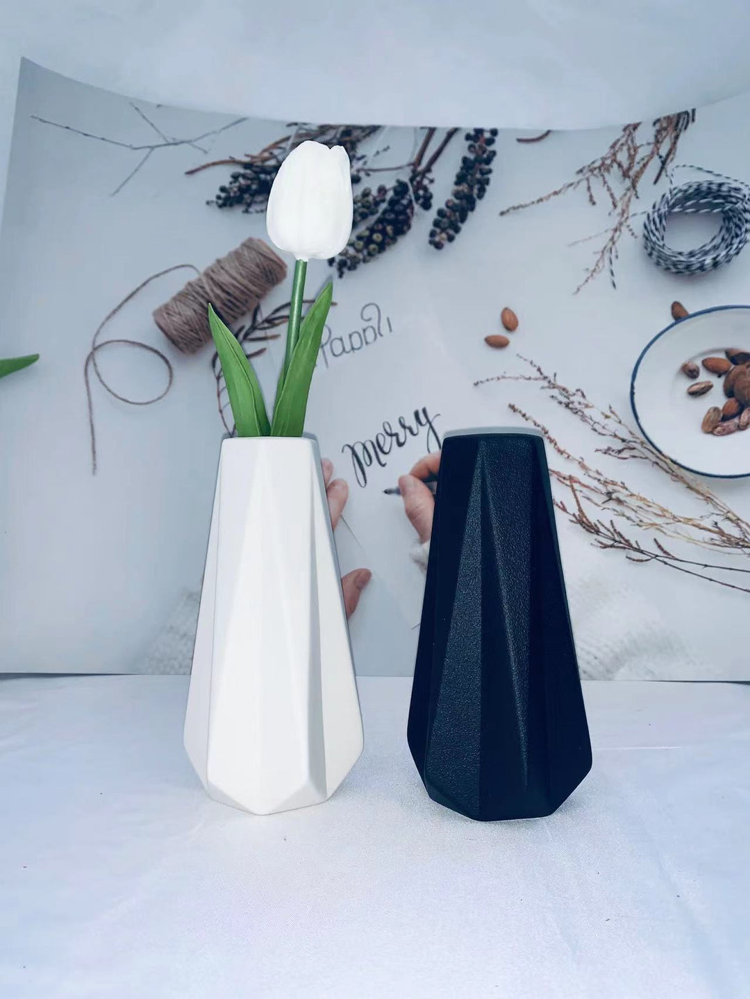 Moderne Geometrische Dekorative Skulptur Karnz
