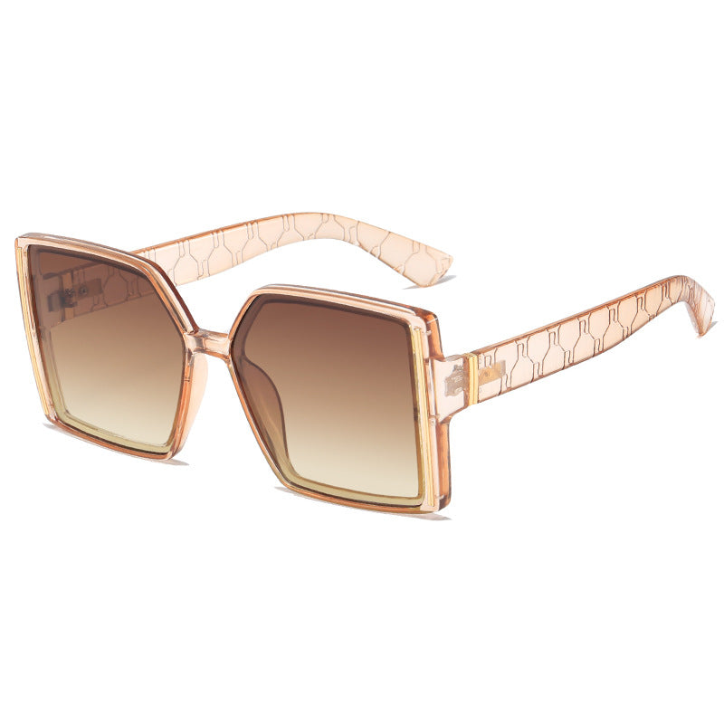 Damen modische Sonnenbrille im retro-inspirierten Design Karnz