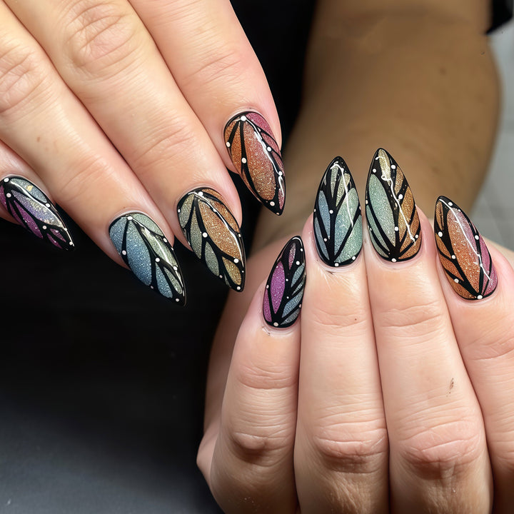 Künstlerisches Stiletto-Nailart-Set mit Blattmustern Karnz