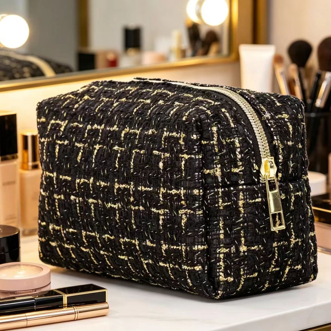 Woven Cosmetic Bag Karnz