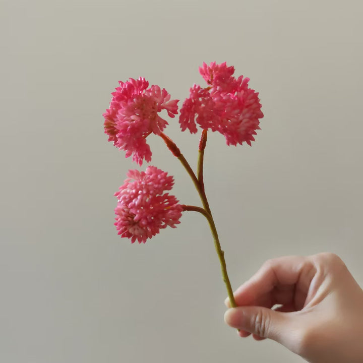 Realistischer Blumenstielstrauß