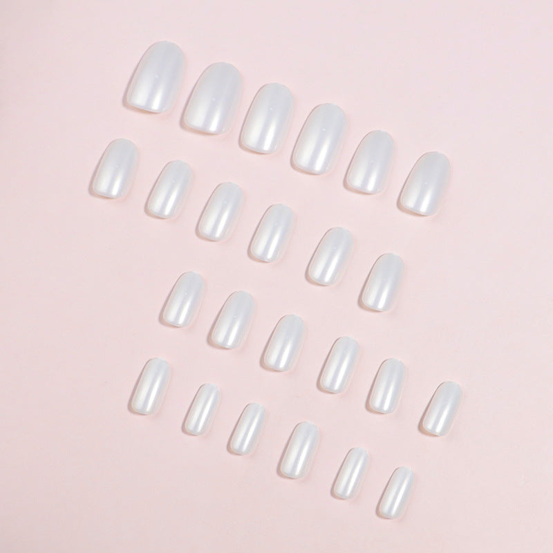 Glatte französische Press-On-Nagelset mit elegantem Finish Karnz