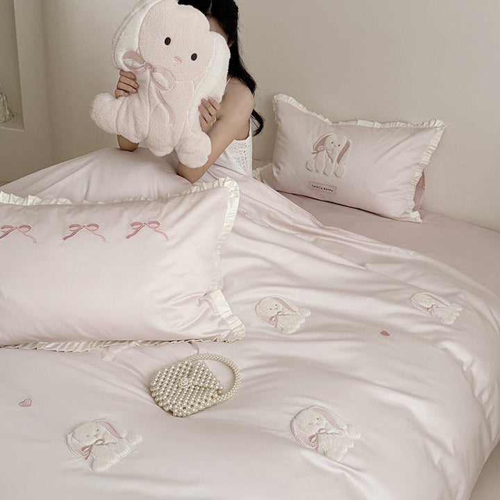 Bestickte Bunny-Applikation Baumwollsatin Bettbezug Set mit rüschigen Kissenbezügen