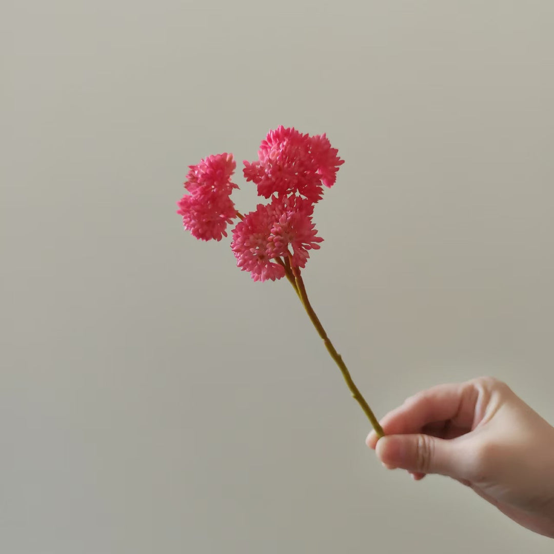 Realistischer Blumenstielstrauß