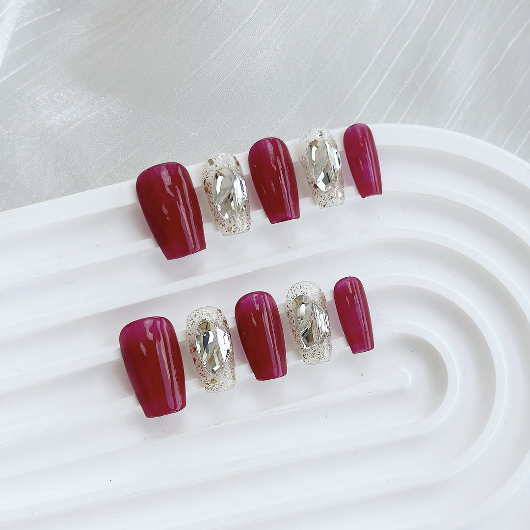 Glamouröse, kristallverzierte Press-On-Nagelset