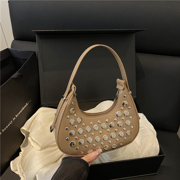 Nietenleder Hobo Tasche Karnz