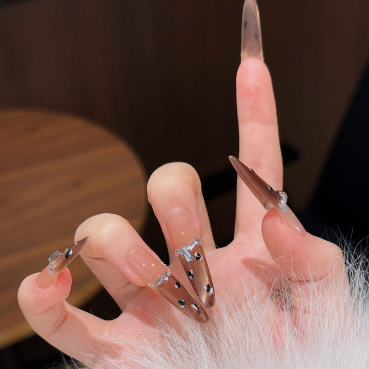 Dekorative Stiletto Press-On Nagelverlängerungen Karnz
