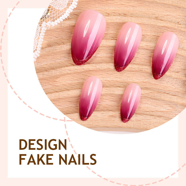 Kunstnagelset mit eleganten ombre Farbverläufen Karnz