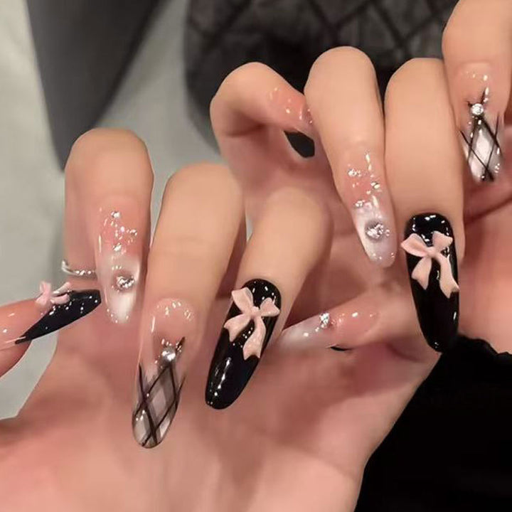 Dekoratives Stiletto Press-On Nagelkunst Set