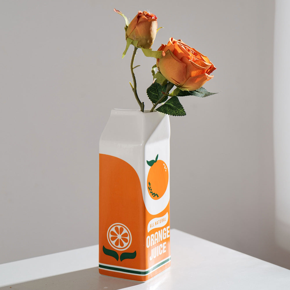 Keramischer Orangensaftbehälter
