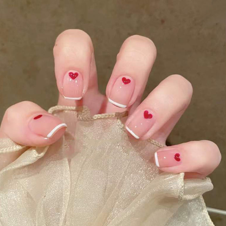 Herz-Prägung Press-On Nagelset Karnz