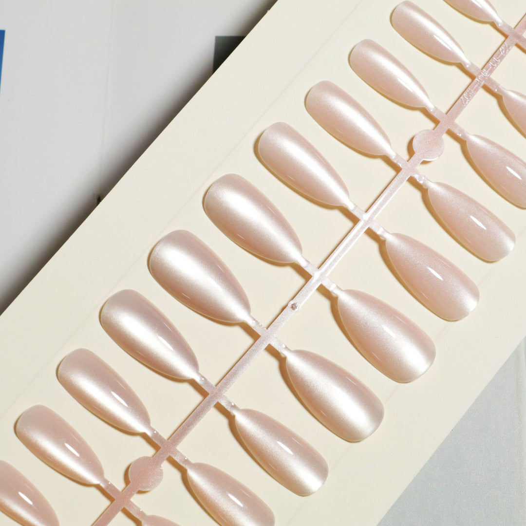 Glitzerndes Stiletto Press-On Nail Set Karnz