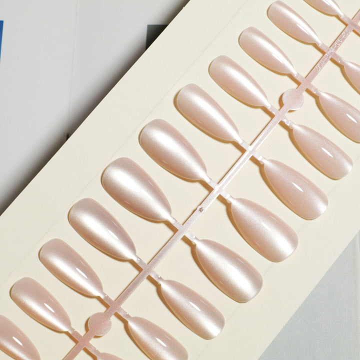 Glitzerndes Stiletto Press-On Nail Set Karnz