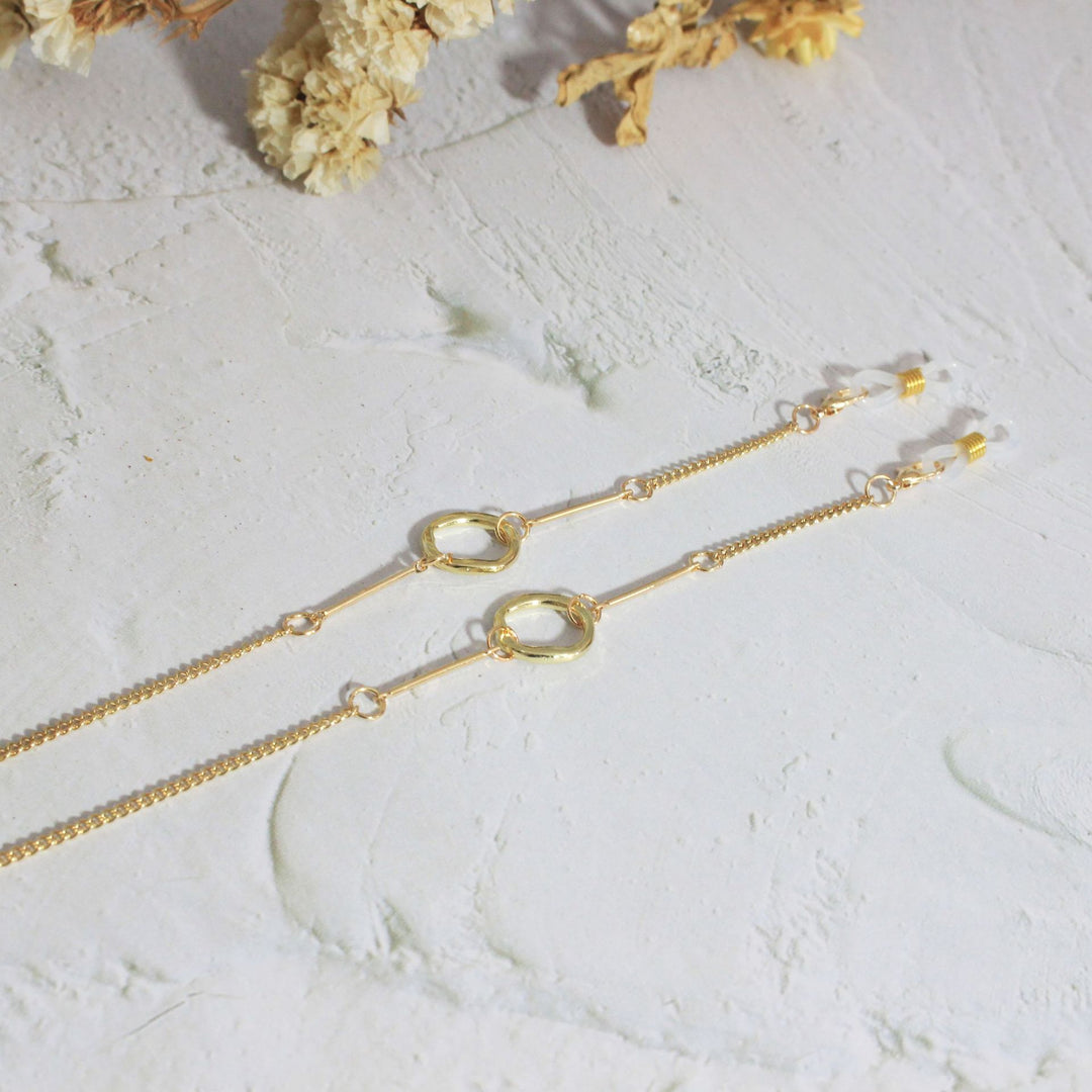 Elegante Kette mit Geometrischen Details Karnz