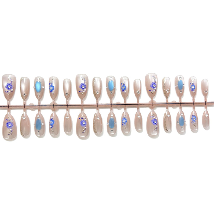 Elegante Blumen-Design Press-On Nail Kollektion