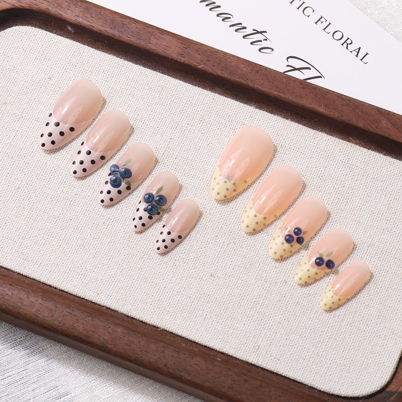 Französische Tipp Floral Press-On Nagel Set Karnz