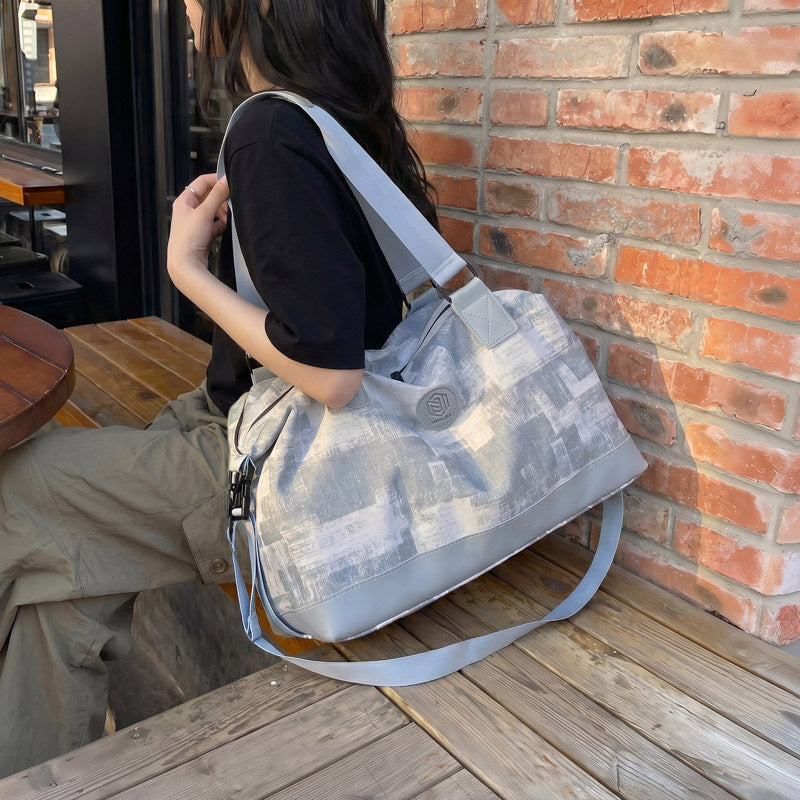 Geräumige multifunktionale Wochenendreisetasche Karnz