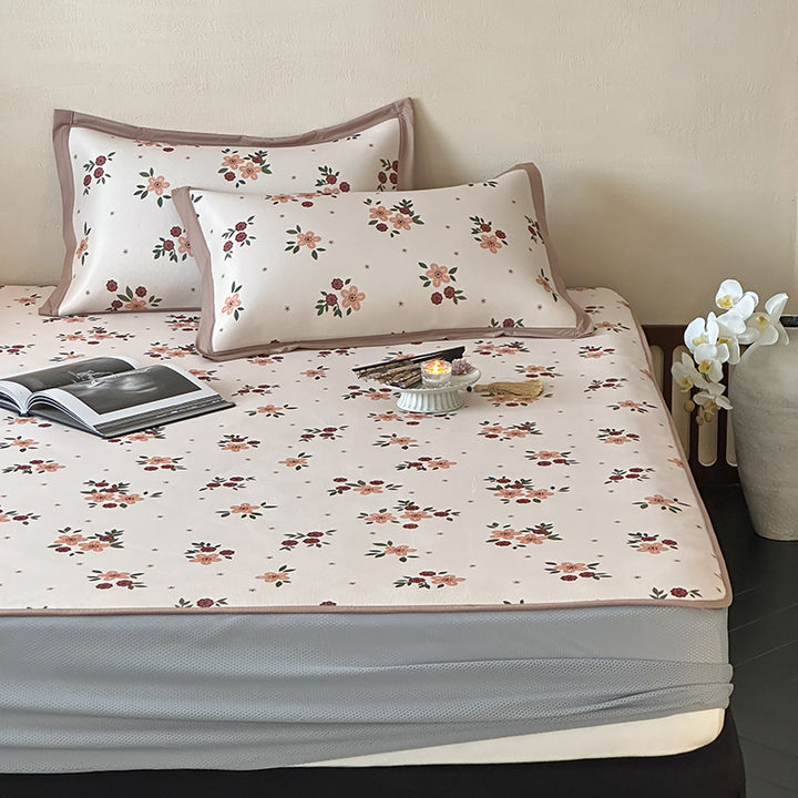 Gestepptes Matratzentopper-Set mit floralem Print und rutschfester Unterseite
