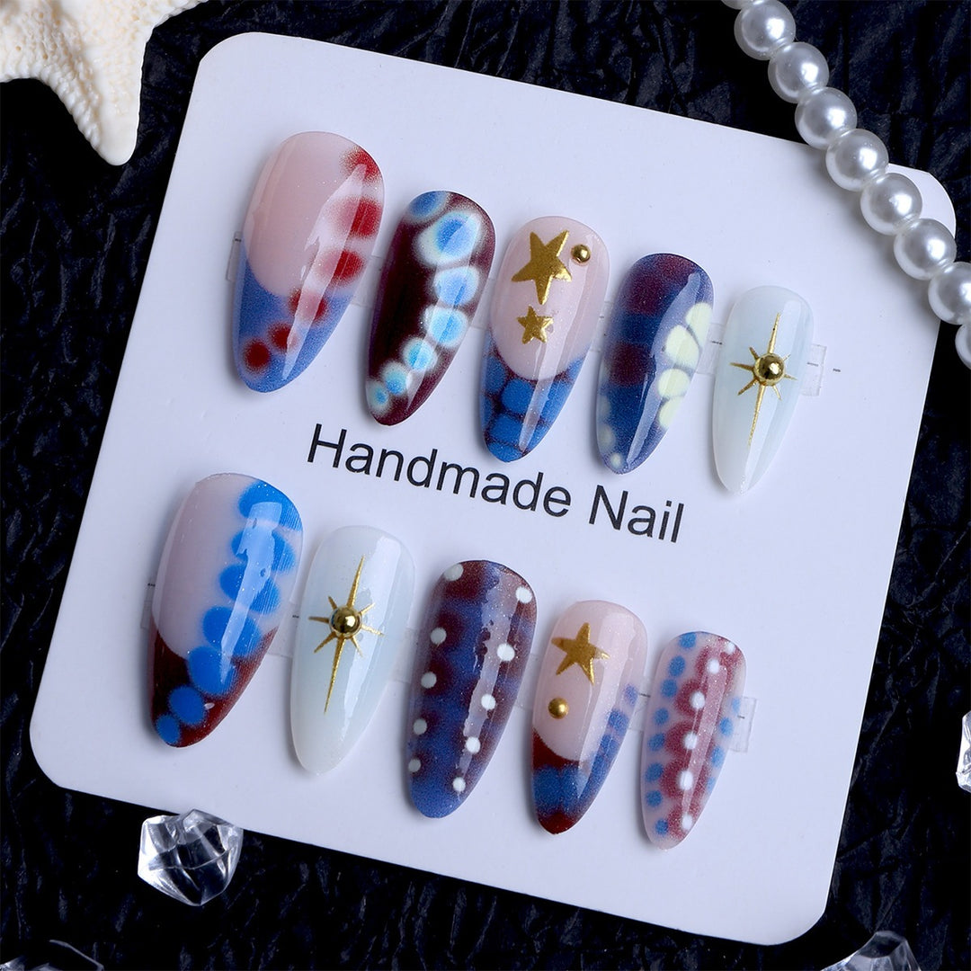 Kreatives Kunstnagelset Karnz