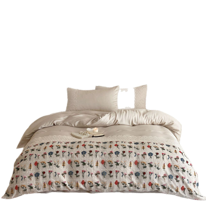 Bestickte Bettdecke und Tagesdecke mit floraler Patchwork-Stickerei