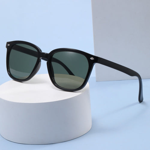 Damen zeitgenössische Sonnenbrille mit elegantem Schilddesign Karnz