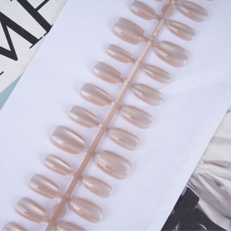 Künstlerisches Ombre Press-On Nagelspitzen Set Karnz