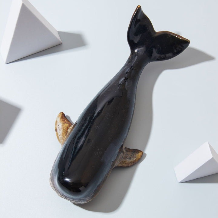 Künstlerische walförmige Keramikfigurine