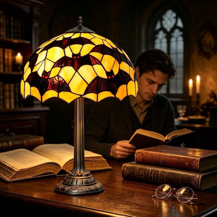 Dekorative Tischlampe im Fledermausdesign Karnz