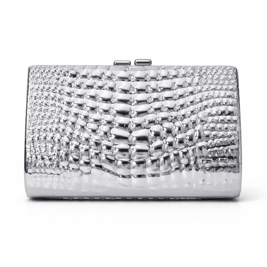 Skulptierte Metall-Clutch