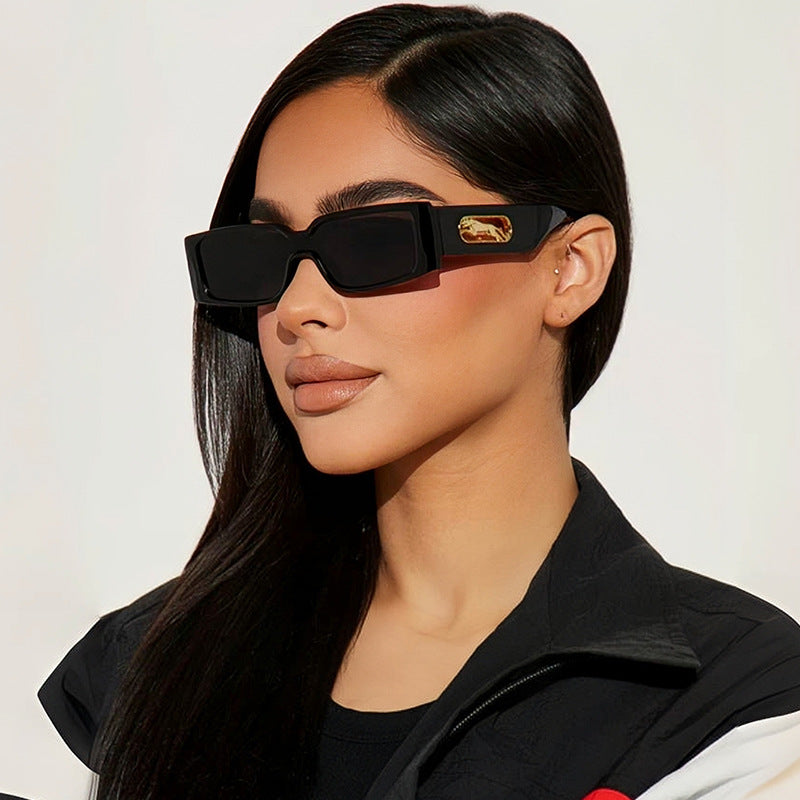 Damen Modische Sonnenbrille mit exklusivem Design und luxuriösen Akzenten Karnz
