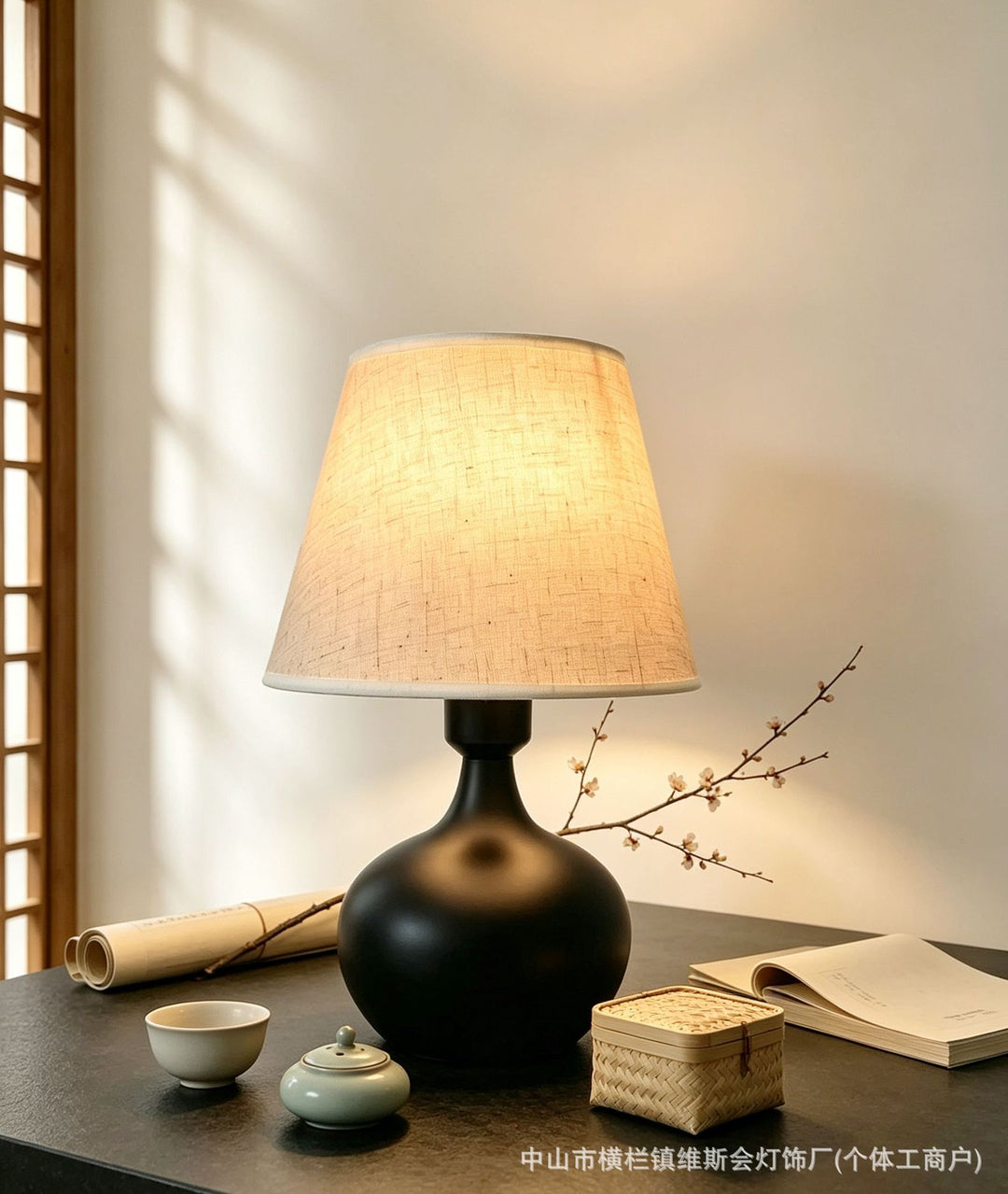 Zeitgenössische dekorative Tischlampe