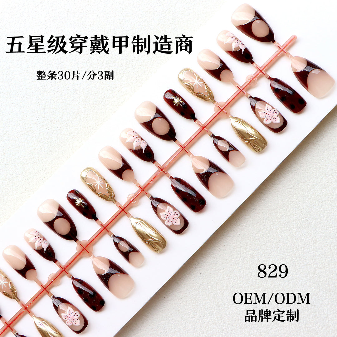Elegante Designer Press-On-Nagelkunstkollektion Karnz