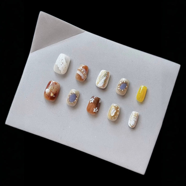 Künstlerisches dekoratives Press-On-Nagelset