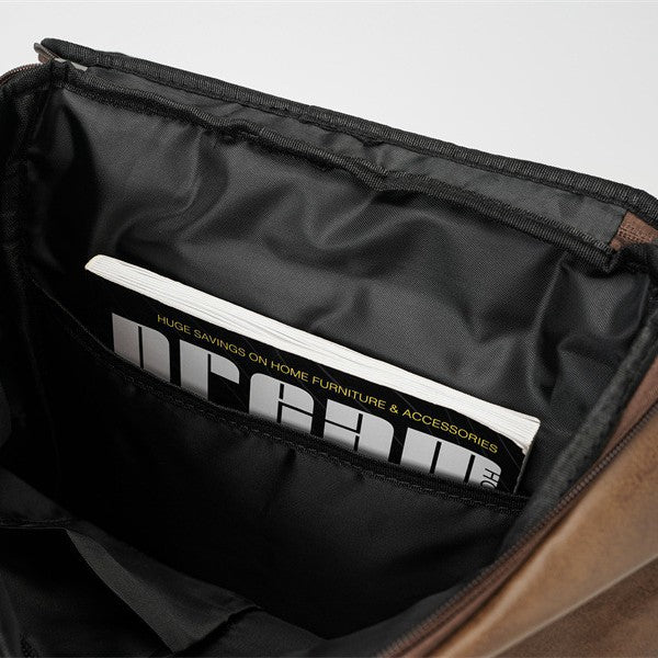 Moderner Rucksack mit Mehreren Fächern Karnz
