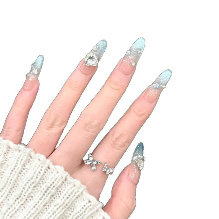 Kunstnägel mit Modernem Glitzer-Design Karnz