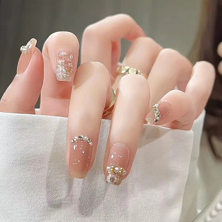 Elegante mit Strass verzierte Press-On-Nägel Karnz