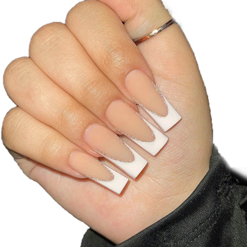 Elegante französische Tipp-Nagelverlängerungen Karnz