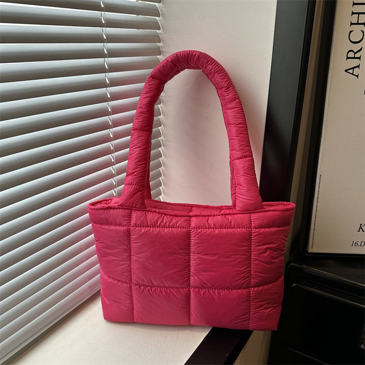 Stylische gepolsterte Handtasche