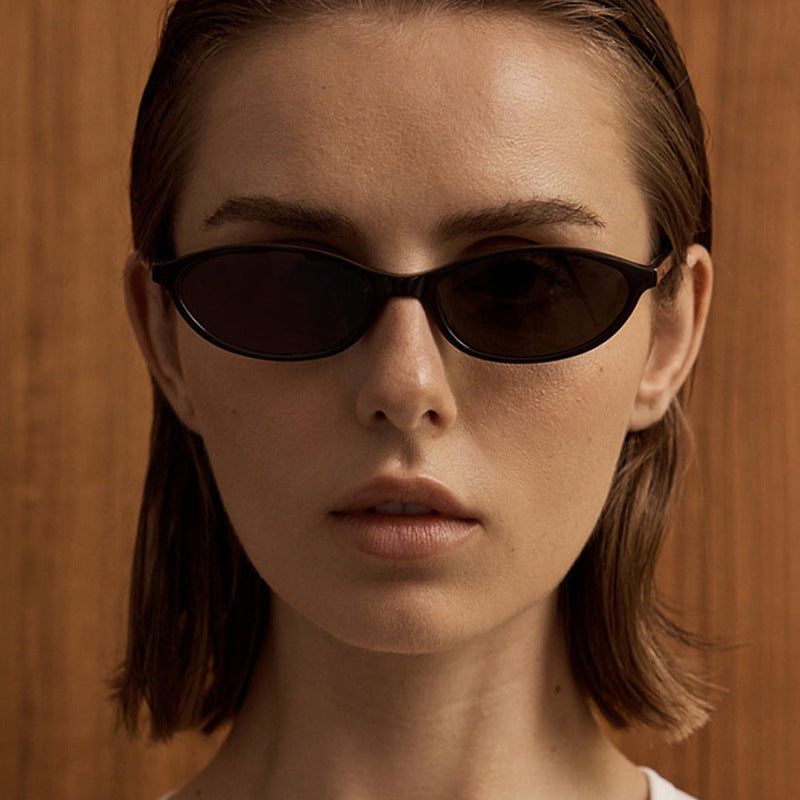 Damen modische Sonnenbrille im avantgardistischen Design Karnz
