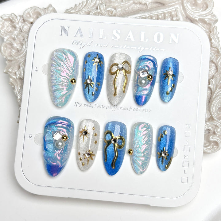 Aufwändiger mit Edelsteinen verzierter Press-On-Nagelset