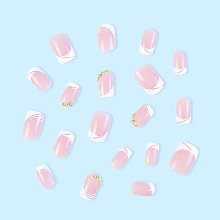 Kunstnageldesign mit eleganten Akzenten Karnz