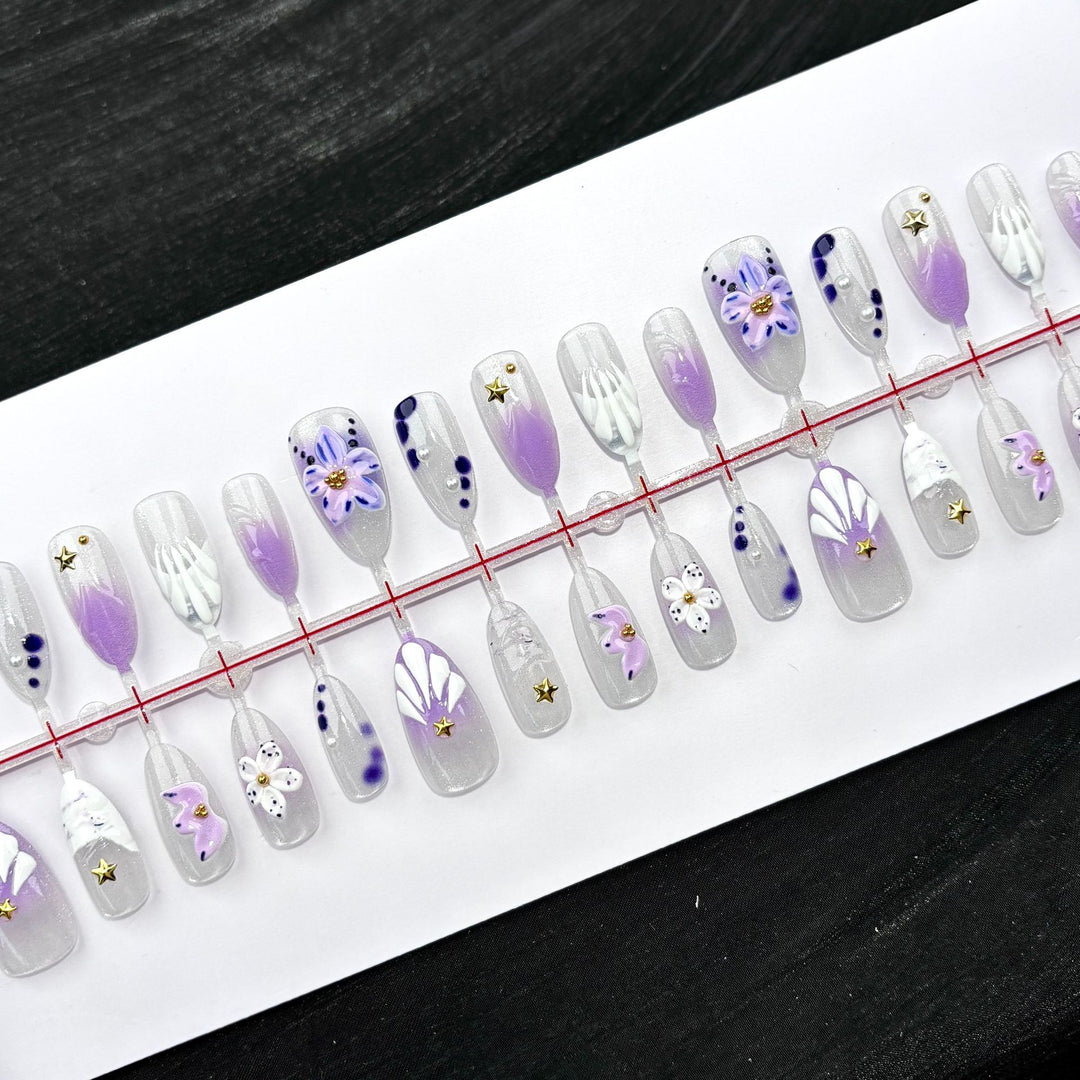 Elegante Künstlerische Press-On Nail Kollektion