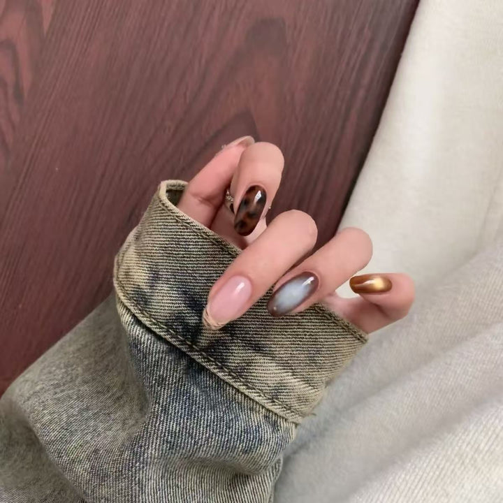Trendy Press-On Nagelkunst Karnz