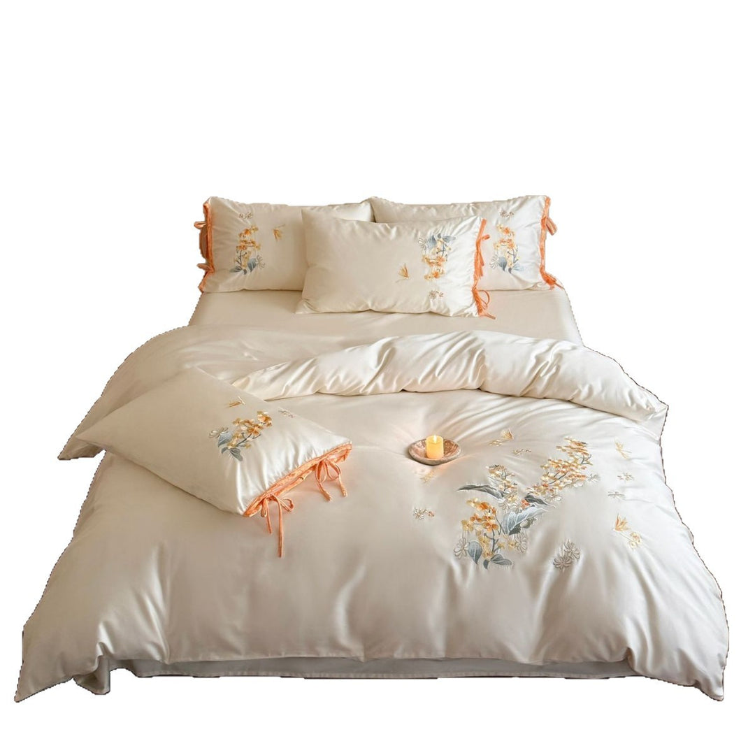 Luxuriöses Satin-Bettwäsche-Set mit floraler Stickerei und Schleifenapplikation