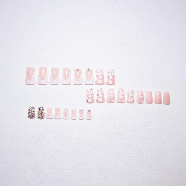 Dekoratives Press-on-Nagelkunst-Set mit Edelsteinakzenten Karnz
