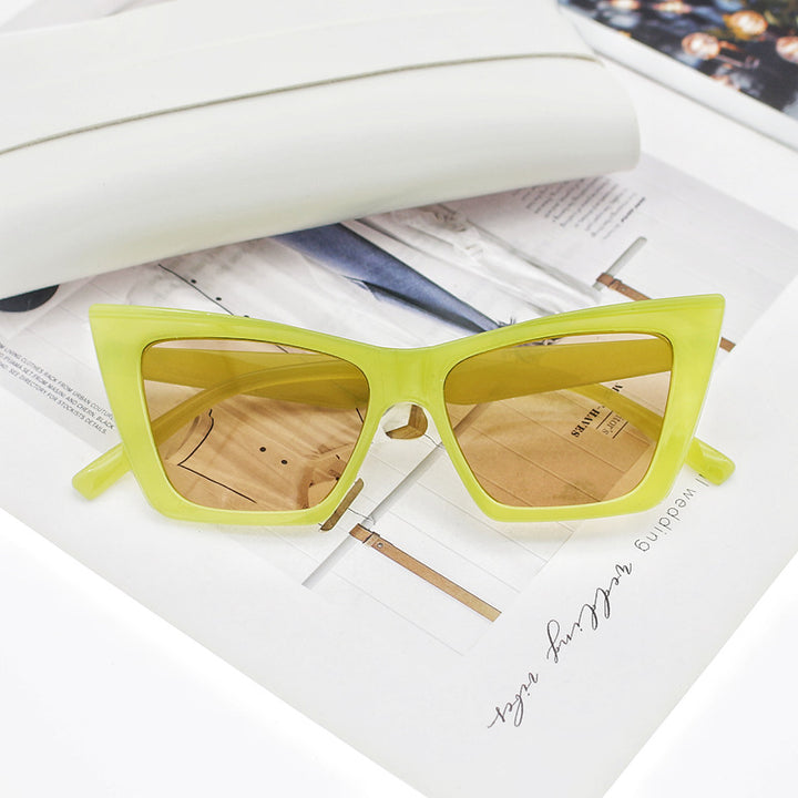 Damen Katzenaugen-Sonnenbrille mit transparentem Rahmen und UV-Schutz Karnz