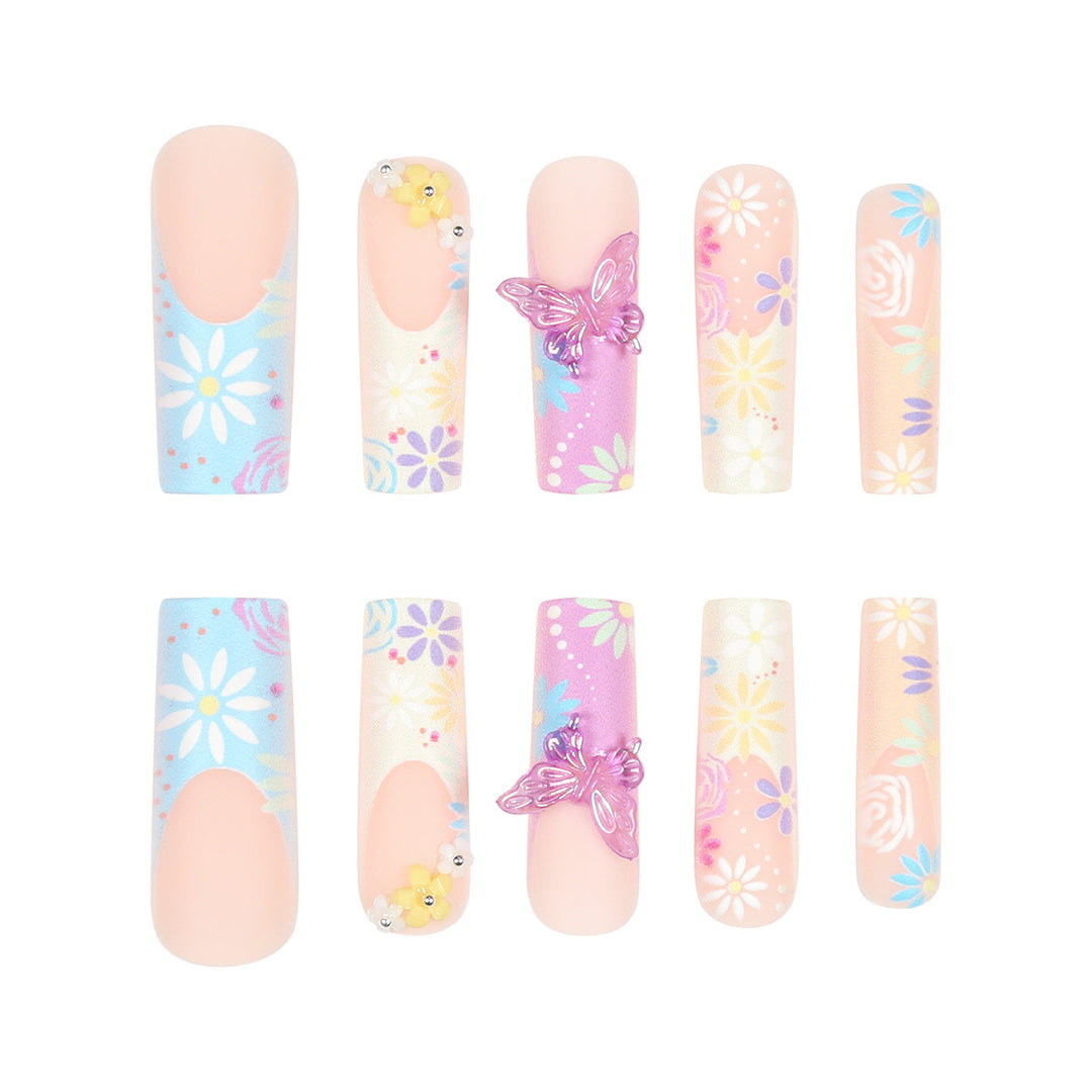 Dekorative Blumenmuster Nagelkunstverlängerungen Karnz