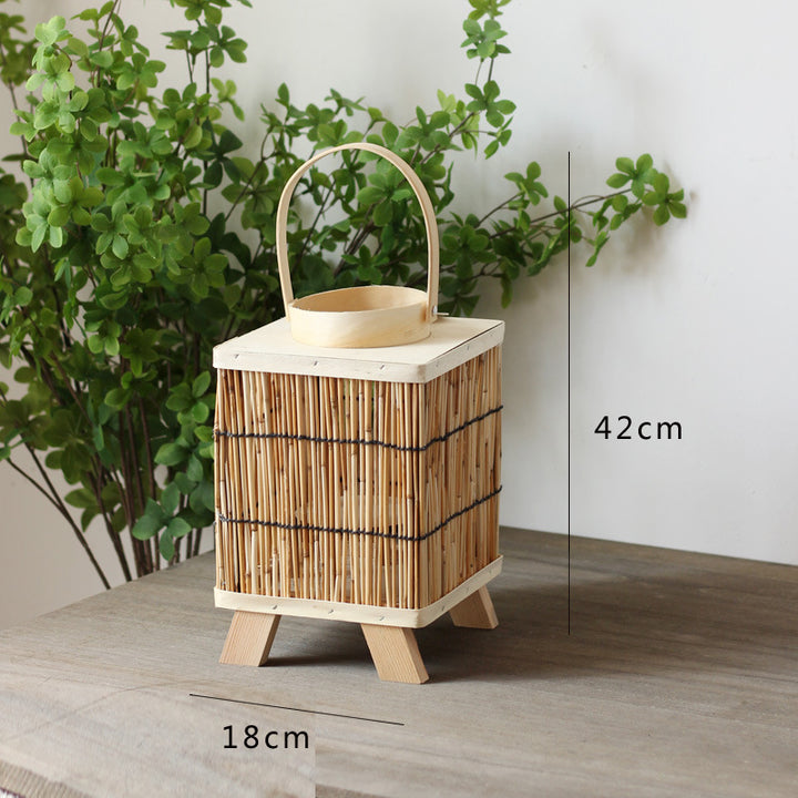 Stilvolle Laterne aus Naturmaterialien Karnz