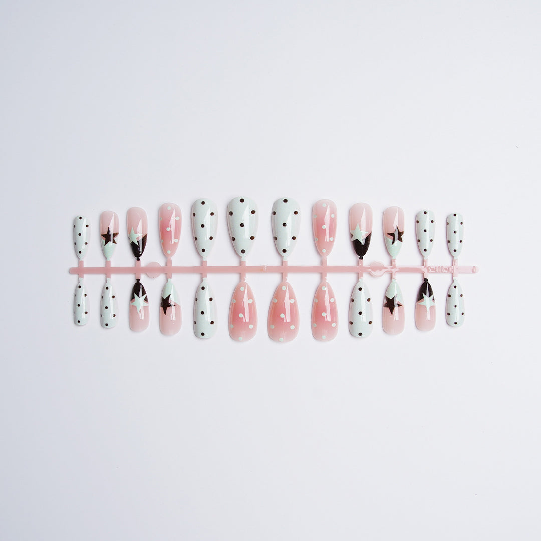 Künstliche Nagelkollektion Karnz
