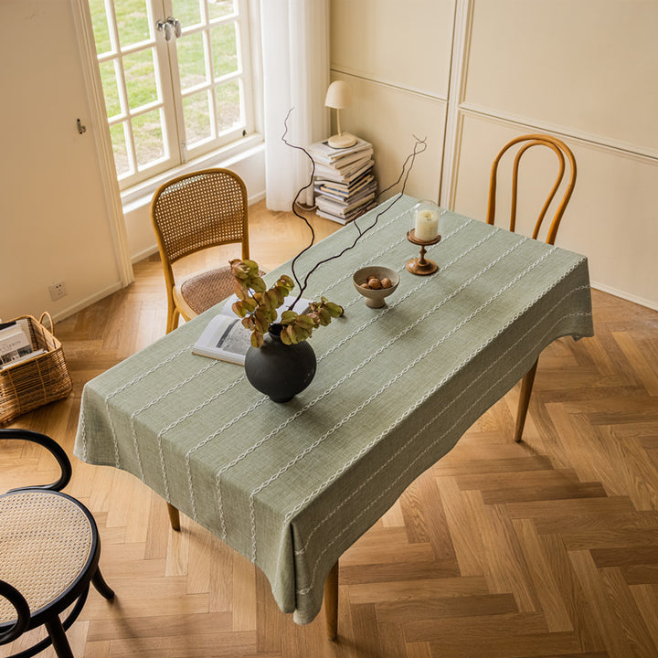 Zeitgenössisches gestreiftes Tischdecke